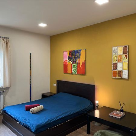 Cosy Studio With Beautiful Garden Ереван Экстерьер фото